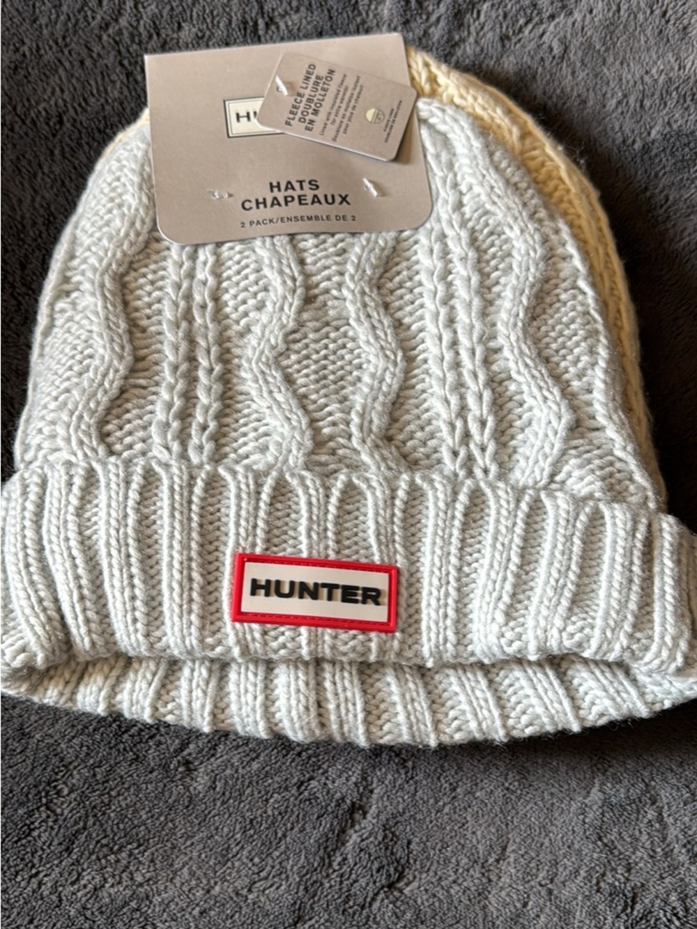 Hunter women Cable Knit Beanie Hat in Cream